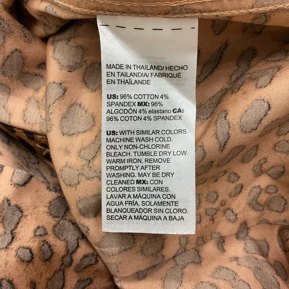 chico's animal print shirt no iron button down size large - Picture 4 of 5